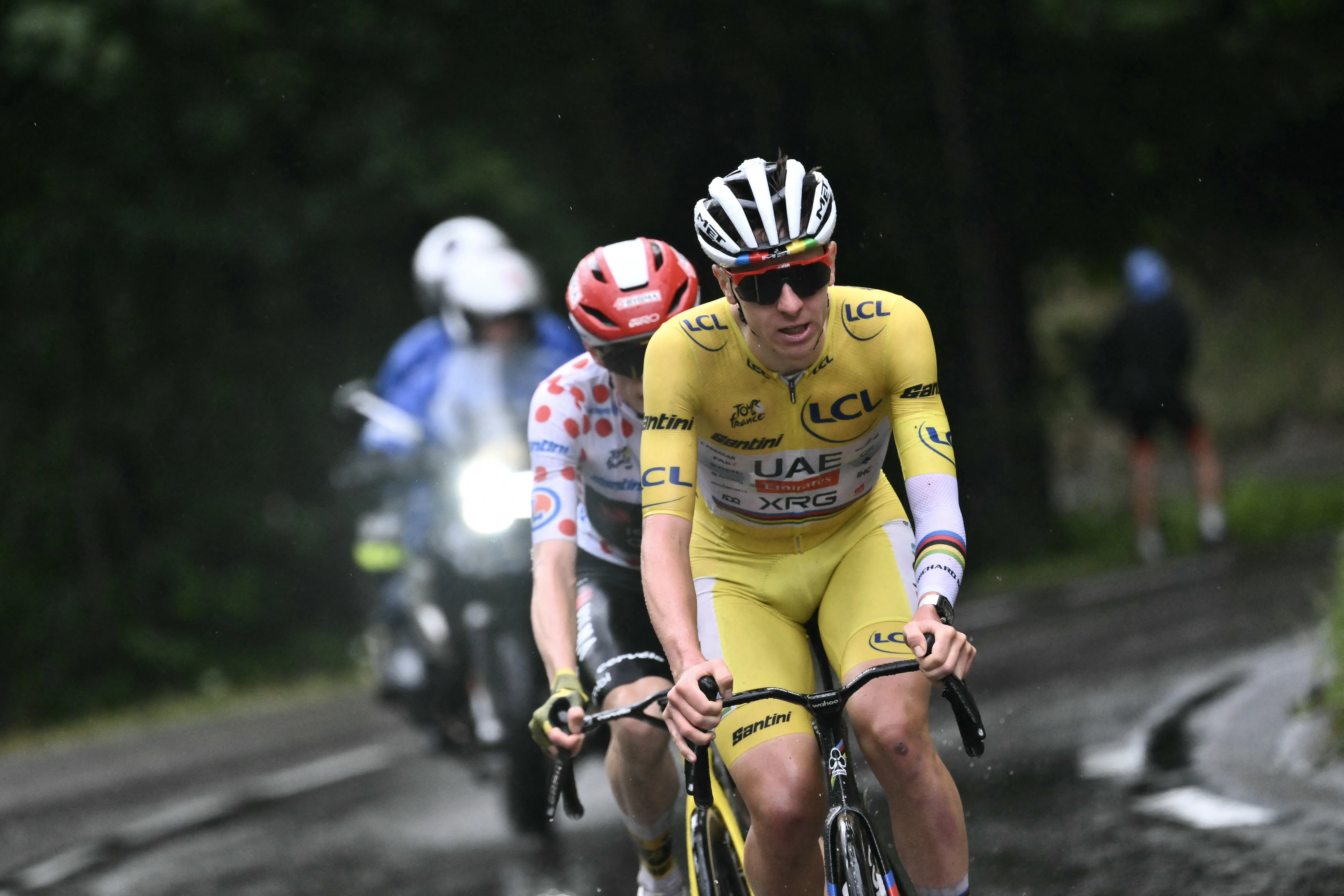 "Tahun ini berada di level berbeda" – setelah memenangkan Tour de France yang berat, Tadej Pogačar tidak tahu kapan akan balapan lagi
