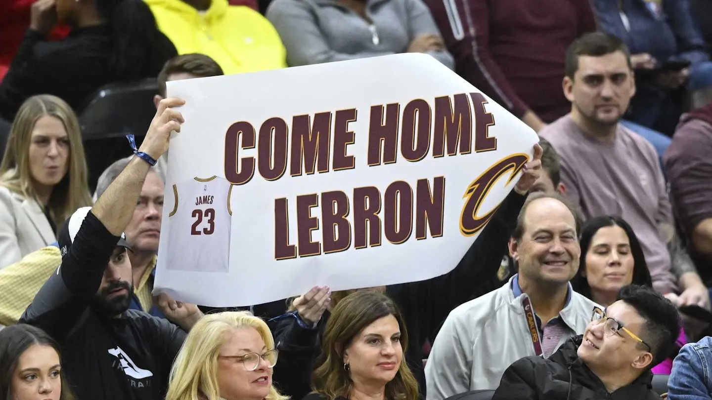 LeBron James Membalas Spekulasi Cavaliers Usai Berlatih di Fasilitas Mereka