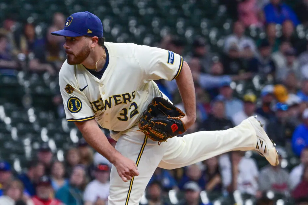 Brewers Pindahkan Aaron Civale ke Bullpen