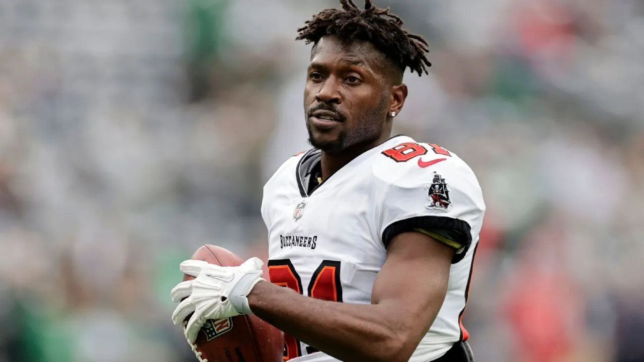 Laporan: Polisi Incar Penangkapan Mantan WR NFL Brown