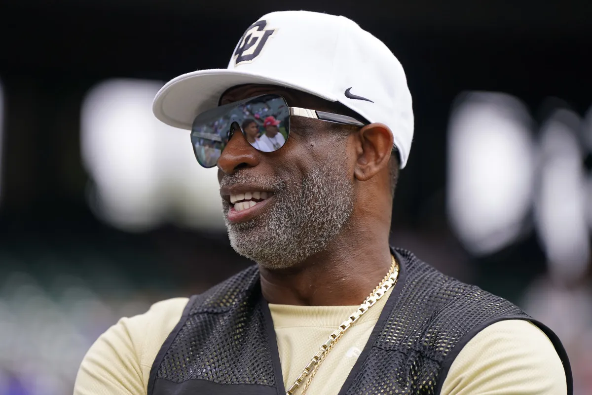Doa Mengalir Untuk Deion Sanders Setelah Unggahan Kesehatan Terbaru